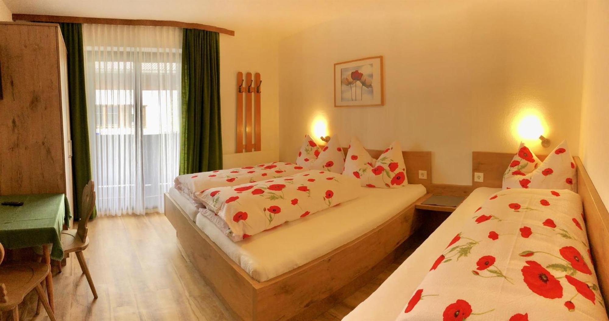 Pension Heidelberg - Fam Fuchs Хопфгартен-им-Бриксенталь Номер фото